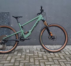 Santa Cruz Bicycles Bronson