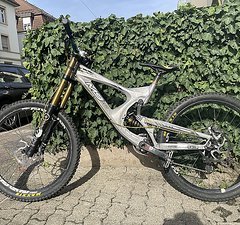 Intense M9 Pro Custom 27.5