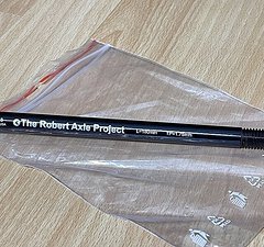 Robert Axle Project STECKACHSE LIGHTNING BOLT-ON BOOST 12x148 / 180mm x 1,75mm
