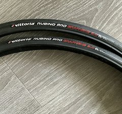 Vittoria Rubino Pro 700x25