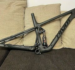 Pivot Cycles Mach 4 SL