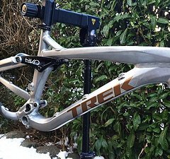 Trek Scratch Rahmen NP 1200€ Enduro Freeride DH Slopestyle Dirtfully Allmtn