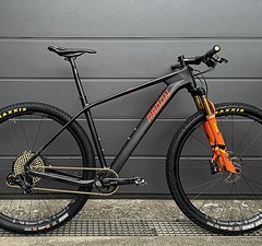 Radon Bikes Jealous CF 8.0