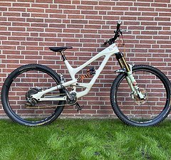 YT Industries Capra customized XL