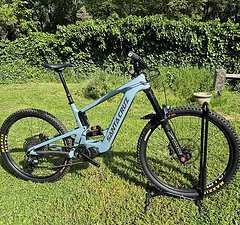 Santa Cruz Bicycles Bullit