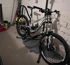 YT Industries Tues 2.0 Raw