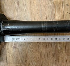 RockShox Yari Lyrik Schaft Krone Standrohr boost