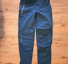 Dharco Gravity Pants Forest Gr. 30/small wie neu