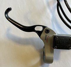 Magura Louise Retro