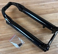 Fox Racing Shox 36 Casting / Lower 2017 27,5" Shiny Black Kabolt Boost