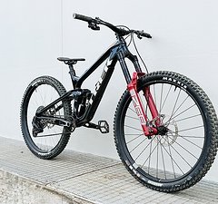 Trek Slash 29 Carbon M/L Sram Transmission X0, ZEB Ultimate 3.1, I9 Hydra