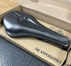 Bikeahead THE HYPERSADDLE