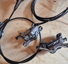 Shimano XT Scheibenbremsset inkl Bremsbeläge BR-M8120