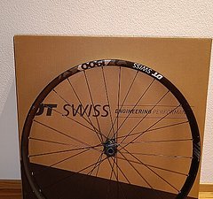 DT Swiss E1900 Spline 27.5" Vorderrad mit Boost 110x15mm 6-Loch 370 Nabe