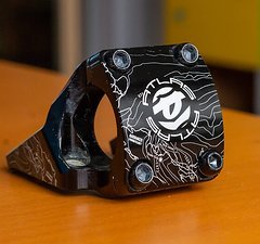 Race Face Atlas Direct Mount Vorbau 31.8x30/50 mm Schwarz