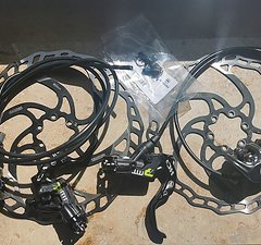 Magura MT 7 HC3 mit Galfer Belägen und 223/203mm Scheiben