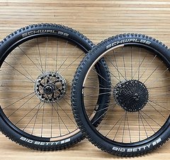 NS Bikes Mullet Boost Laufradsatz 29"/27.5" *NEUWERTIG*