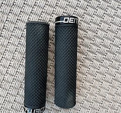 Deity Components Supracush, Black