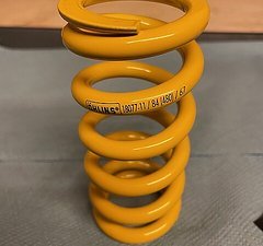 Öhlins Coil Spring - 120-130mm x 67mm - 18077 - 84 N/mm (480 lbs/in)