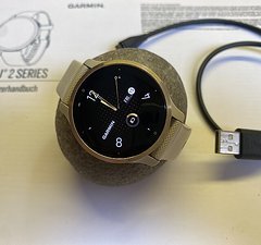 Garmin Venue 2s GPS Fitness Lifestyle Smartwatch in Gold für Damen