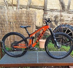 Trek Slash