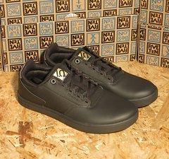 Five Ten District Enduro Dirt SPD Klickpedal Schuhe NEU - EU 42