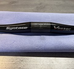 Syntace Vector Carbon Low 10 in 680mm
