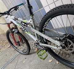 YT Industries YT "PLAY" Custom Build MTB Fully - Slopestyle goes Trailbike