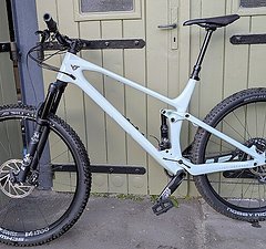 YT Industries Izzo