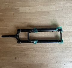 RockShox ZEB Base 160mm 29Zoll 15x110 100% neu