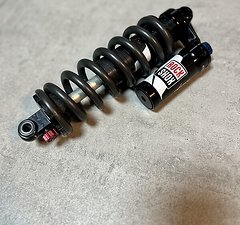 RockShox Kage R2C 216 x 63 Tune M/M 450 x 2.75