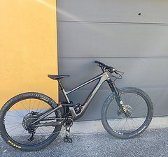 Specialized enduro expert 2021 S4 carbon///trade for a downhill bike