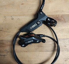 SRAM DB8