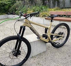 Santa Cruz Bicycles Nomad V4