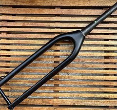 3T Rigid TEAM Stealth Carbon 29“