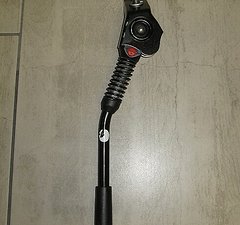 Hebie klassischer, stabiler Hebie Ständer, Tretlagermontage, 26"/28"