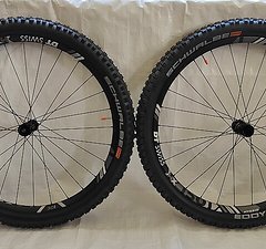 DT Swiss HX 1501 Spline One 29 HYBRID Boost Shimano LRS + Reifen *alles neu*