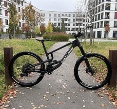 Santa Cruz Bicycles Nomad V4