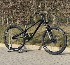 Forbidden Druid V2 Rolling Chassis RockShox ZEB DT EX1700 *NEUWERTIG*