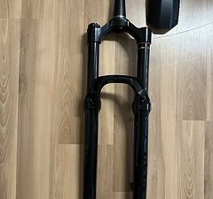 RockShox Lyrik Ultimate Charger 3 RC2 29" 160 mm DebonAir+ Boost