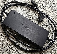 Shimano EC-6000 Ladegerät