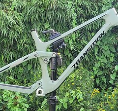 Transition Bikes Transition sentinel V2 Carbon + DVO Topaz T3 Trunnion 205/65mm Neu MTB