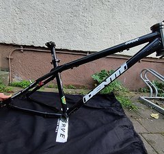 Identiti 666 R 4x Stahlrahmen