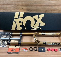 Fox Racing Shox 40 2025 Limited Edition Gold 29" Federgabel Podium