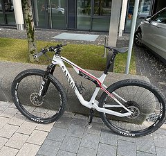 Canyon LUX CF 6.0 Gr. M 2021