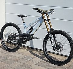 YT Industries TUES CF Pro Race 27,5" Large