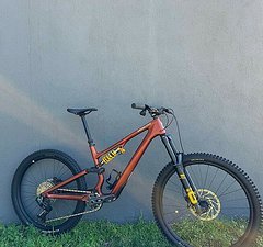 Specialized STUMPJUMPER 15 OHLINS COIL 2025