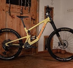 Santa Cruz Bicycles Nomad CC 2024 Intend Dreambuild