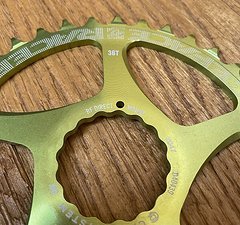 Race Face Ritzel narrow wide chinch T36 green NEU
