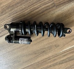 RockShox Super Deluxe Coil Ultimate  230 x 65 mm 500er Feder frischer Service